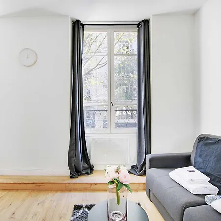 Cozy - Rue De Bretagne * Parigi